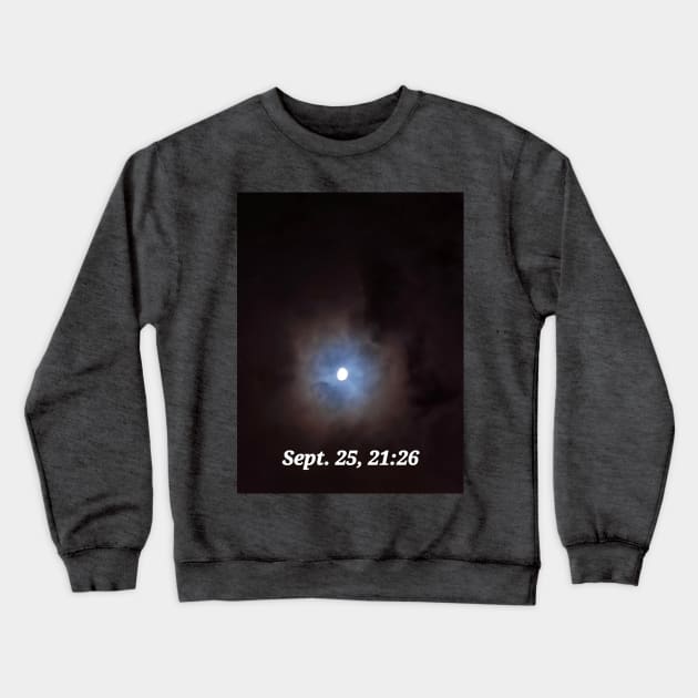 Luz del cielo nocturno Crewneck Sweatshirt by DAVT